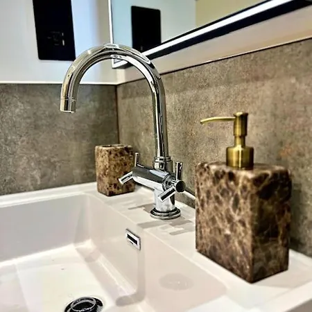 Quality 1 Bd Old Town By Domvia Διαμέρισμα